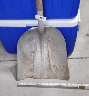 y187- aluminum shovel - Image 2