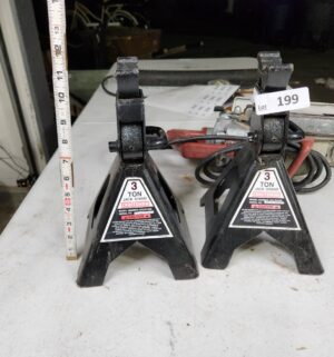 y199- craftsman 3 ton jack stands - Image 1