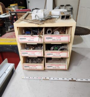 y201- organizer w/ contents - Image 1