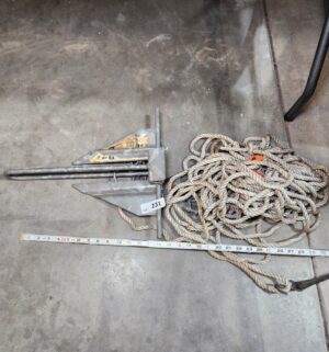 y231- boat anchor - Image 1