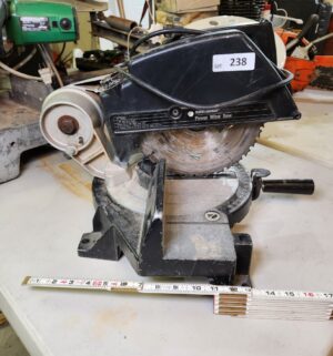y238- black & decker 10 inch miter saw. Tested/works - Image 1
