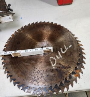 y242- Makita 415mm Circular Saw. Model 5402 w/ extra blades. Tested/works - Image 2