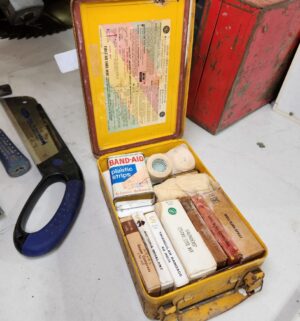 y245- Antique Shell First Aid Kit - Image 2