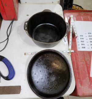 y250- vintage cast iron stock pot. No brand - Image 2