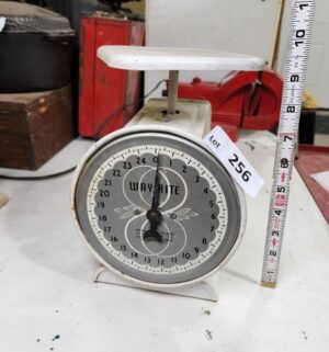 y256- vintage Way Rite household kitchen scale