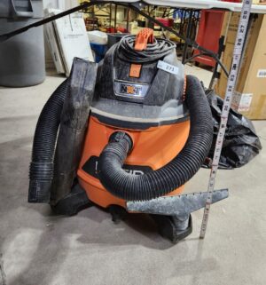 y271- Ridgid NXT 12 gallon shop vac - Image 1
