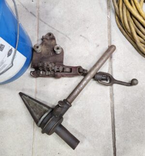 y273- drill bits and tools in bucket - Image 3