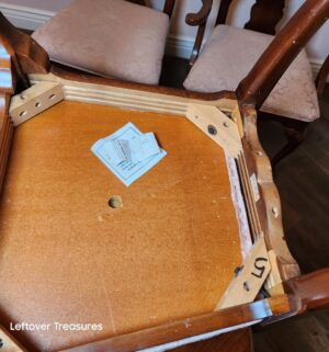 y288- Stunning 6 Chair Dining Table. Amazing Condition - Image 7