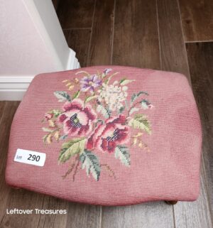 y290- vintage footstool featuring a floral needlepoint - Image 2