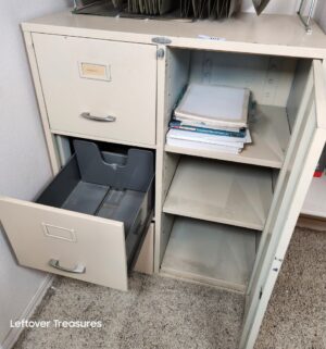 y301- cole steel cabinet. No key. Do not push button. Cabinet will lock - Image 2