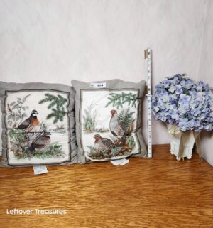 y304- pillows, vase - Image 1