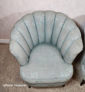 y306- pair of Art Deco style tub chairs featuring shell-shaped backs - Image 2