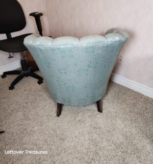 y306- pair of Art Deco style tub chairs featuring shell-shaped backs - Image 6