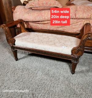 y319- Pulaski Salerno bed bench - Image 1