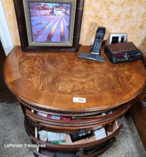 y323- Pulaski Furniture Dresser Chest - Image 3