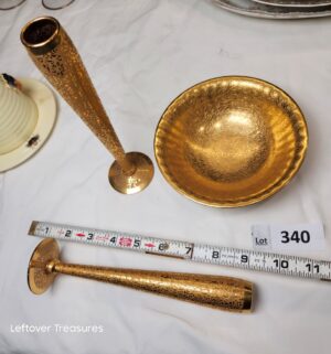 y340- looks like a RansGil crystal bud vases featuring a 22k gold overlay - Image 2