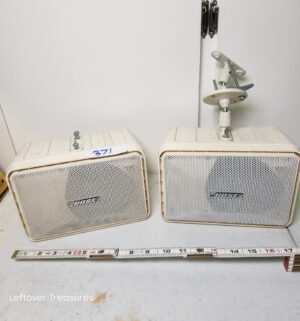 y371- Bose Model 101 music monitor - Image 1