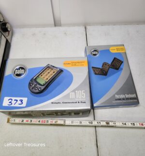 y373- Palm m105 and keyboard - Image 1
