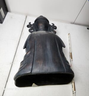 y382- plastic statue of the Bodhisattva Guanyin - Image 2