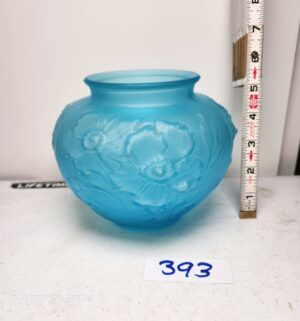 y393- 1920s-1930s Tiffin Glass Poppy vase in a sky blue satin finish - Image 1