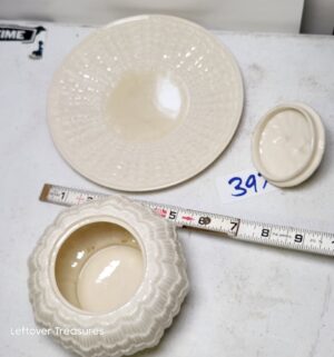 y397- Belleek Pottery sugar bowl - Image 2