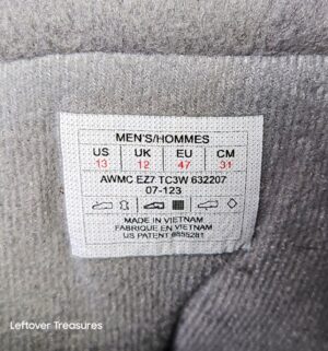 y427- The North Face Boots. Size 13 - Image 2