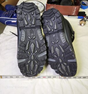 y427- The North Face Boots. Size 13 - Image 3