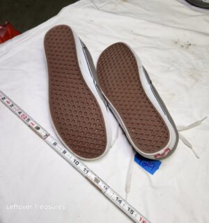 y429- Vans Shoes size 12 - Image 2