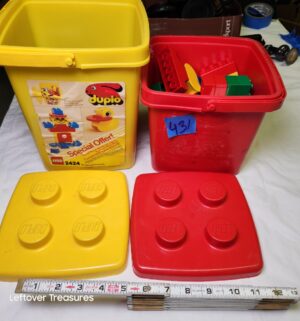 y431- vintage legos - Image 1