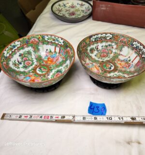 y439- pair of Chinese Rose Medallion porcelain bowls