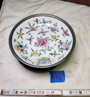 y440- Japanese porcelain bowl with a pewter rim - Image 1