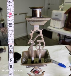 y456- vintage Chinese brass candlestick holders - Image 3