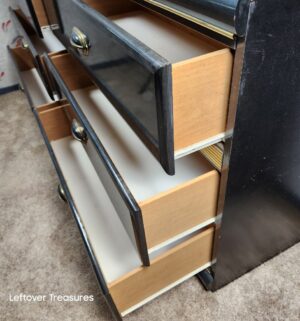 a8- 6 Drawer dresser w/ mirror. 1990s - Image 4
