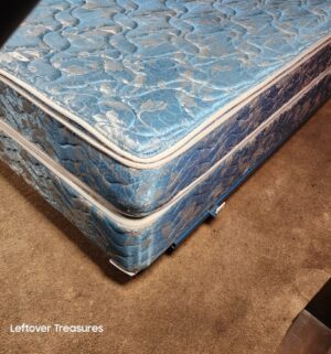 a23- Eastern King Completed Bed Set w/ frame, boxsprings, headboard, buyer must take all - Image 4