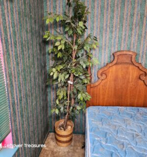 a24- 6 foot tall fake tree