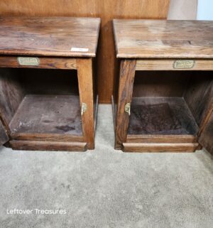 a26- pair of White Clad Simmons Hardware Co. reproduction oak ice box cabinets - Image 5