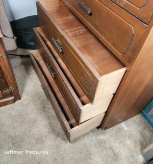 a27- Mid Century Dresser Chest. Solid Wood - Image 4