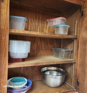 a39- all dishes, kitchen misc in cabinets - Image 2