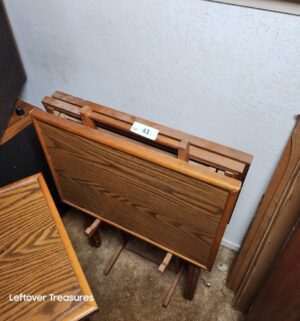 a43- TV Tray Set w/ holder - Image 2