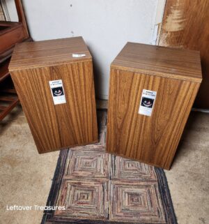 a59- Bose 501 Series IV speakers. Not Tested. Stored in Living Room - Image 2
