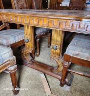 a63- Vintage Jessup Furn. Baroque Style Dining Table w/ cane style back chairs. Very Solid table - Image 9