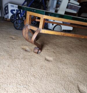 a83- Glass top coffee table. VERY HEAVY. No major chips seen - Image 4