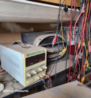 a102- Stereo equipment, speakers in garage - Image 4