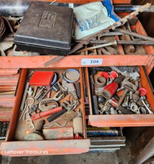 a104- vintage craftsman rolling tool box with some tools - Image 4
