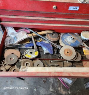 a106- vintage Snap-on 7-drawer rolling tool cabinet with tools and some snap on tools - Image 6