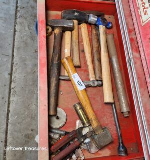 a107- various hammers in drawer - Image 1