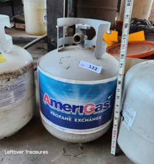 a122- 4 Propane Tanks 50-75% full - Image 2