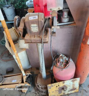 a141- weathered bench grinder. Tested/works - Image 2