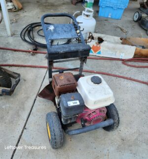 a160- pressure washer w/ hose. Has compression - Image 1