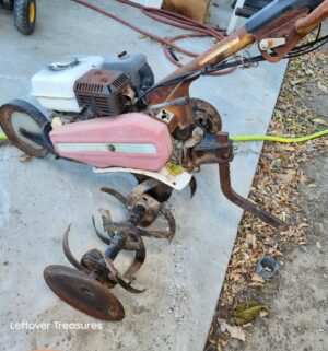 a162- Honda rototiller. Has compression - Image 4